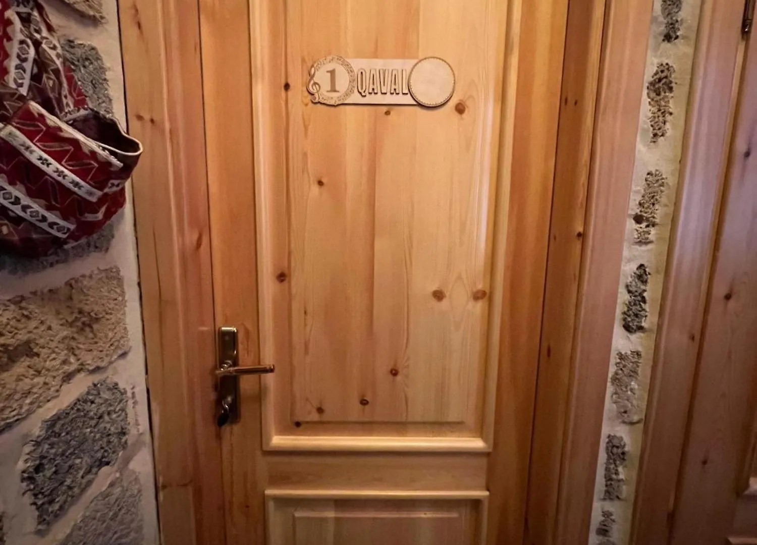 Old Rooms Hotel Baku